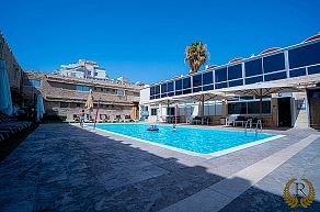 וילה סופריור - וילה לבני נוער ומסיבות