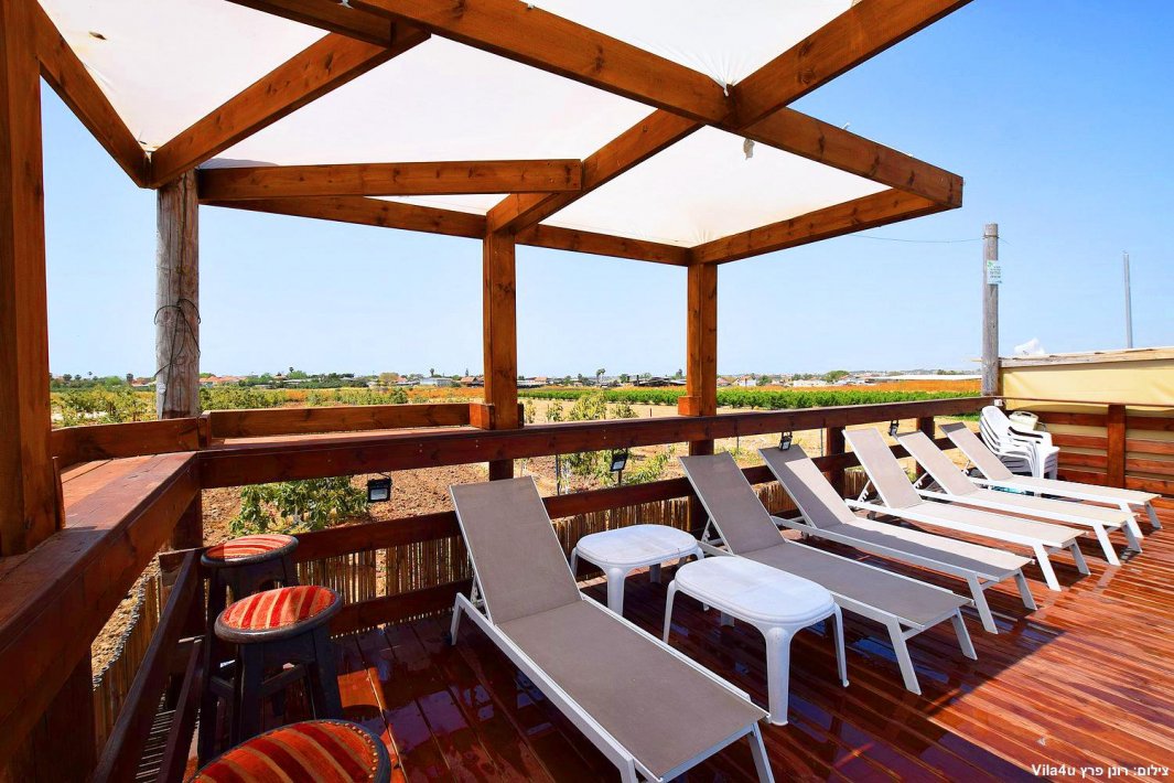 ליידיס פול בעזריקם