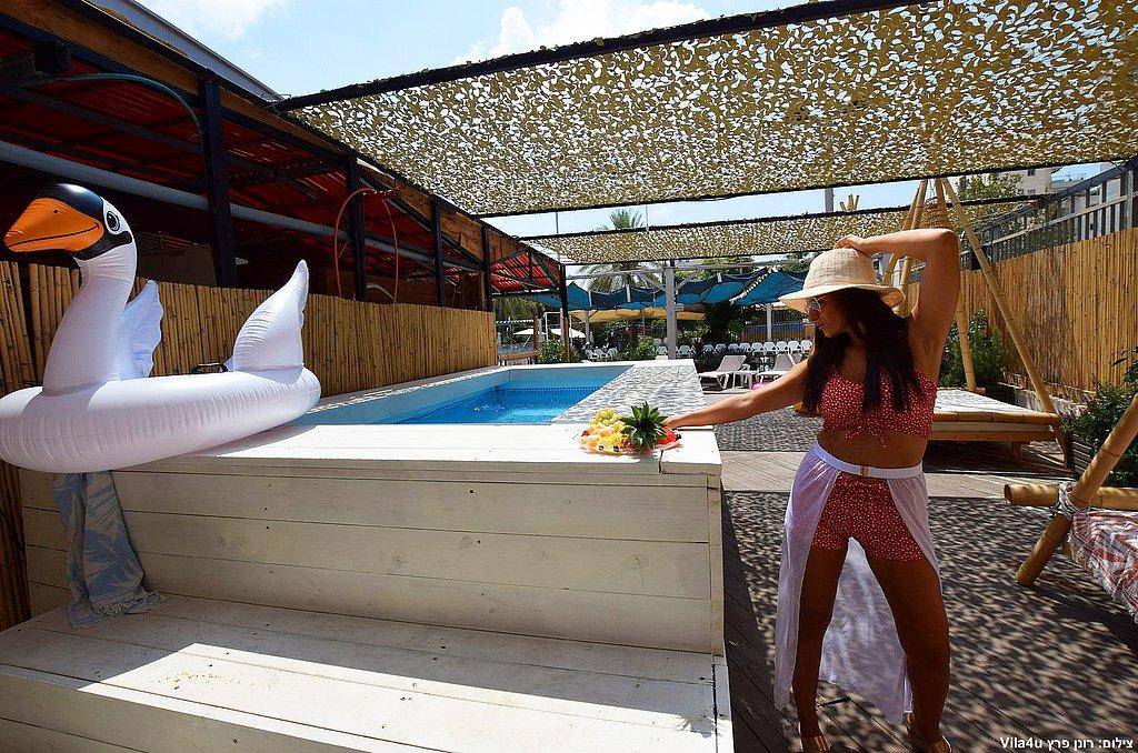 מתחם מיקונוס נתניה