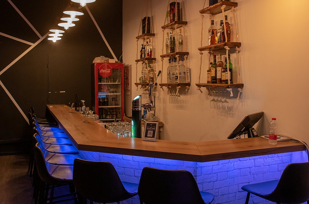 שוגה בר - לאירועים פרטיים עד 100 איש