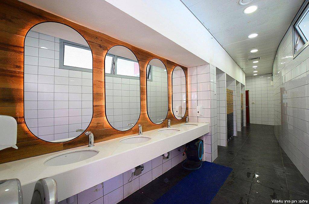 מתחם מיקונוס נתניה