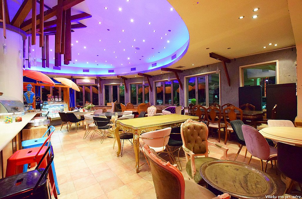 המרפסת הלבנה