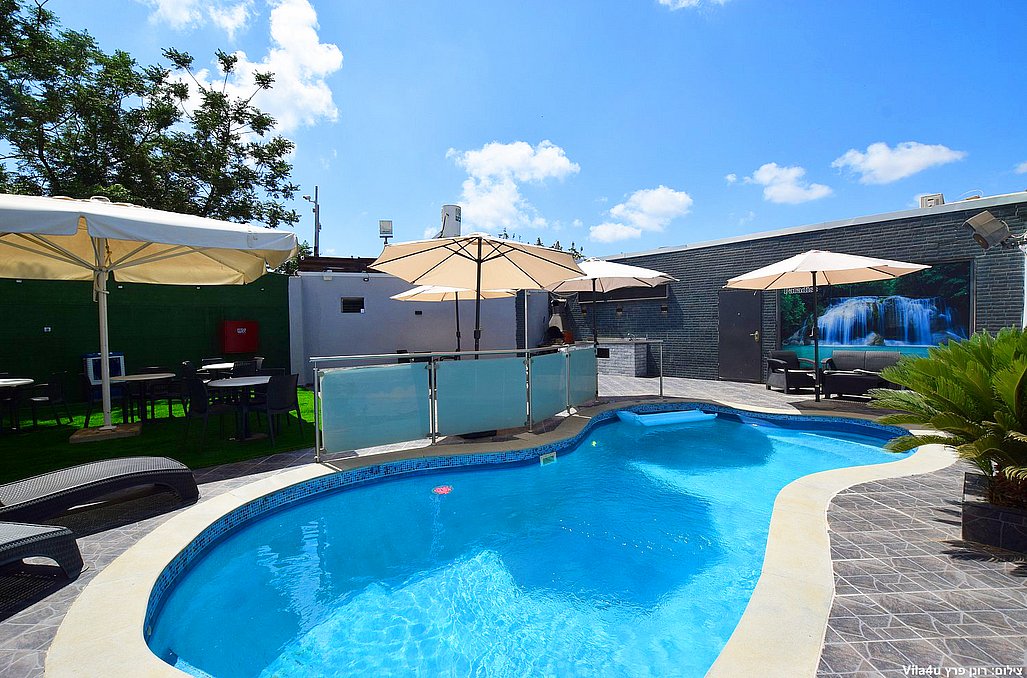 לופט פארדייס בכפר