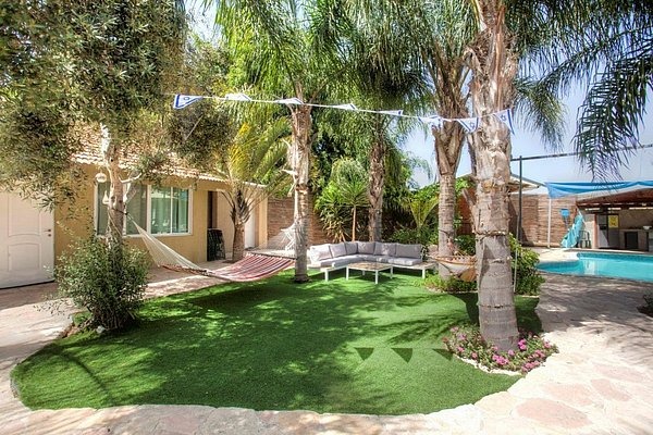 וילה בתלמים