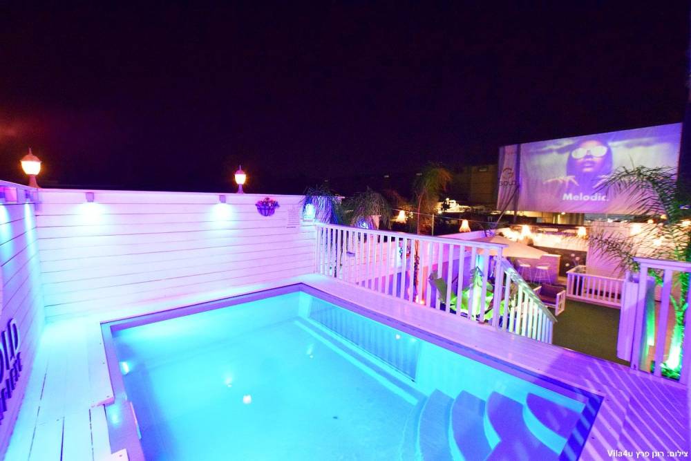 גולד קומפלקס