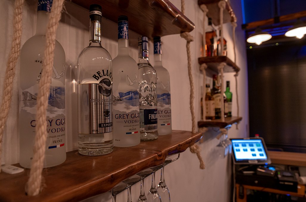 שוגה בר - לאירועים פרטיים עד 100 איש