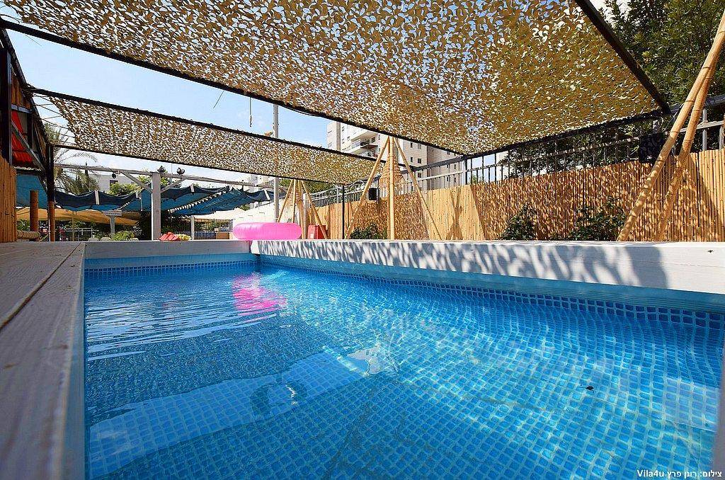 מתחם מיקונוס נתניה