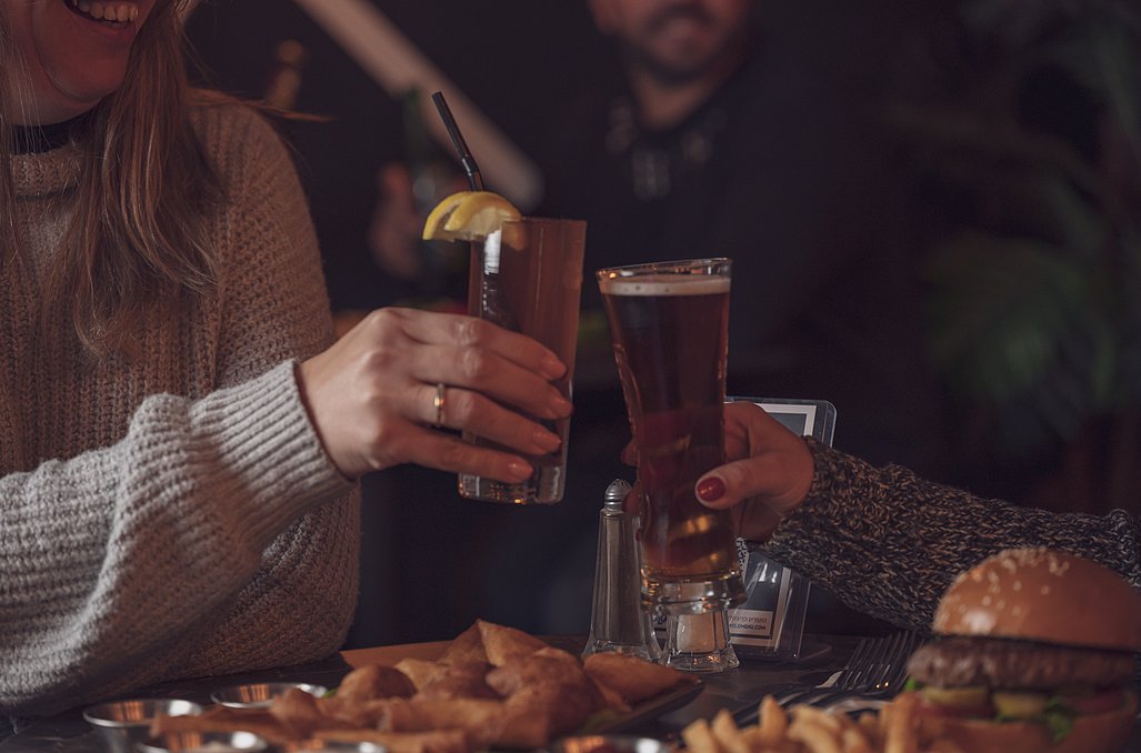 שוגה בר - לאירועים פרטיים עד 100 איש