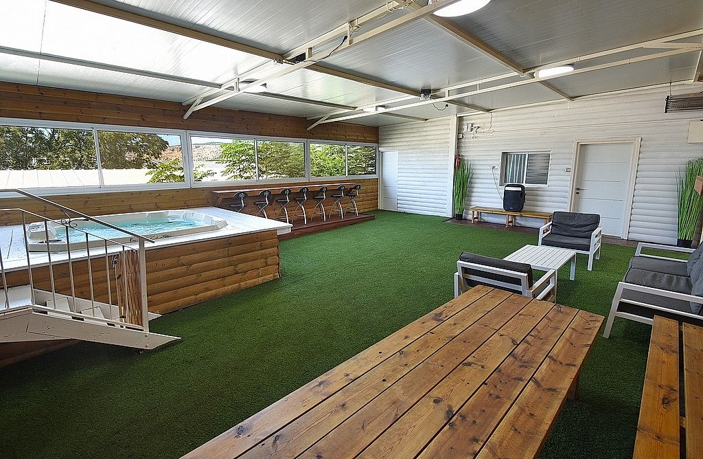 לופט גולדן VIP