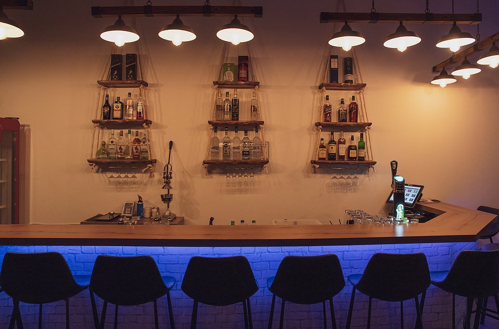 שוגה בר - לאירועים פרטיים עד 100 איש