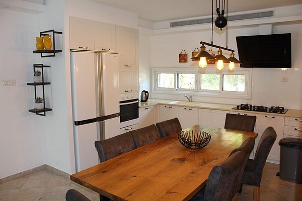 וילה בתלמים