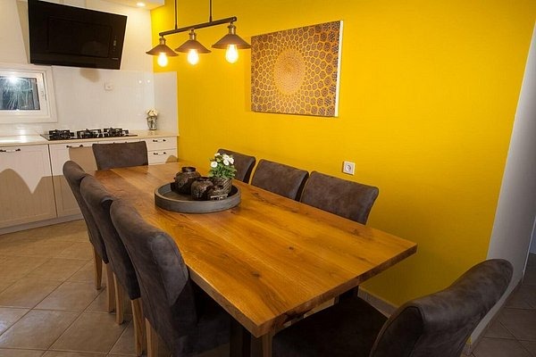 וילה בתלמים