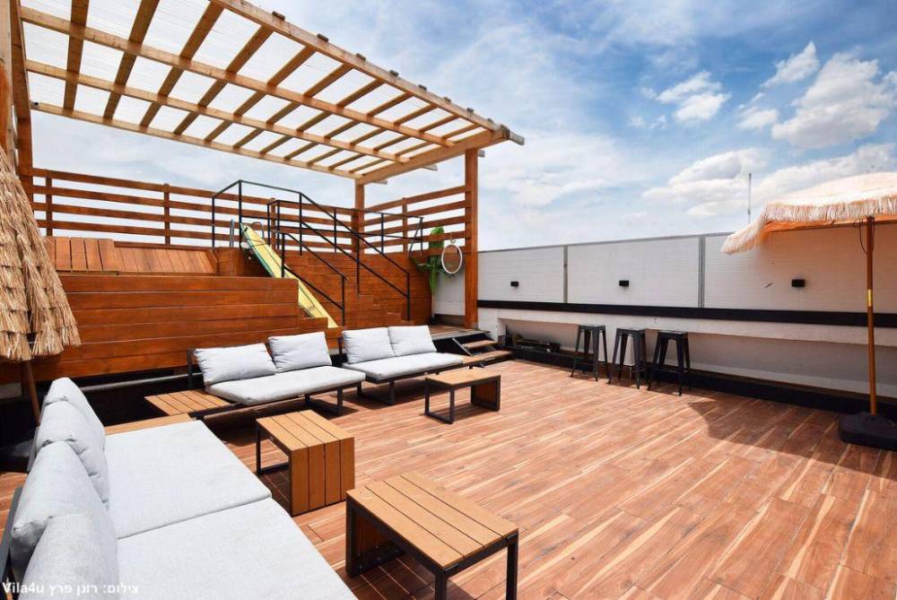 סאנרייז על גג העולם