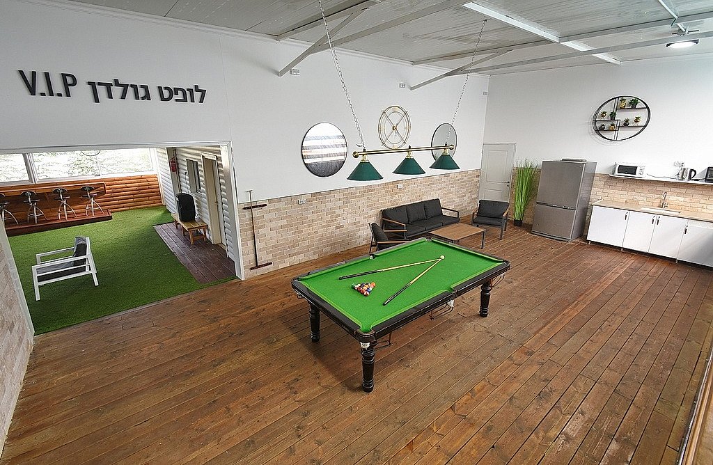 לופט גולדן VIP