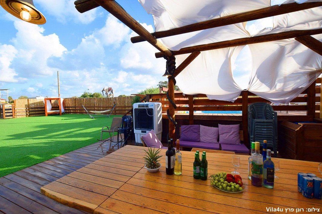 ליידיס פול בעזריקם