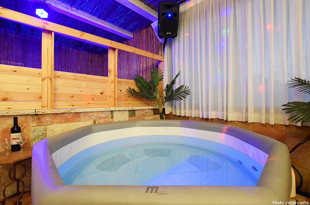 המרפסת הלבנה