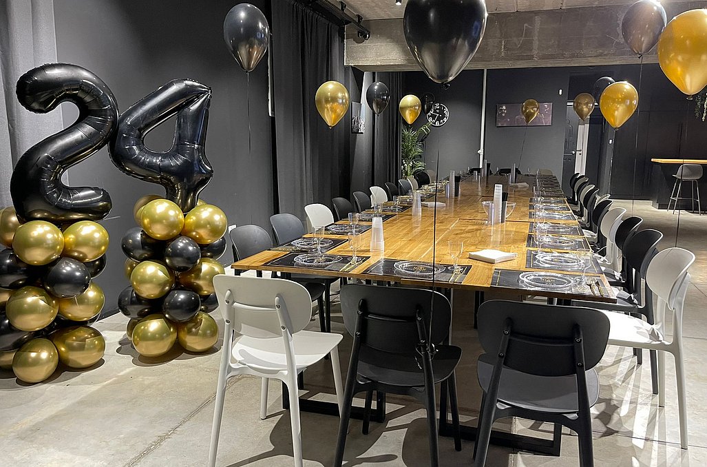 דה פלייס איוונטס