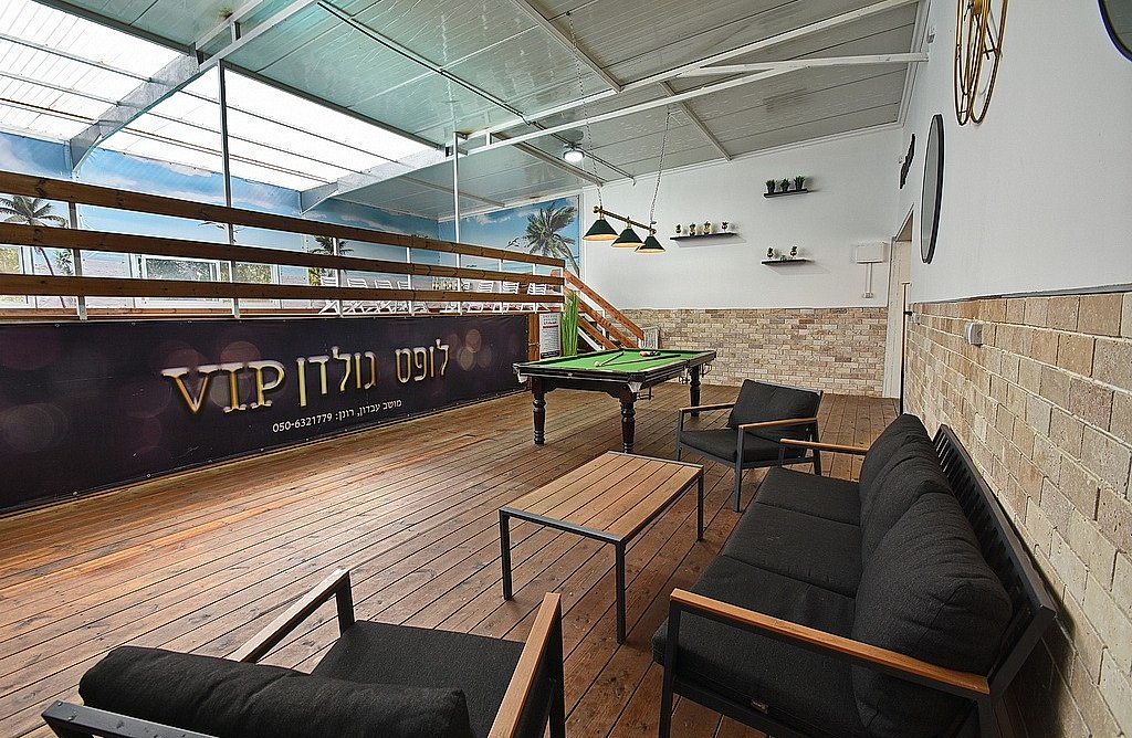 לופט גולדן VIP