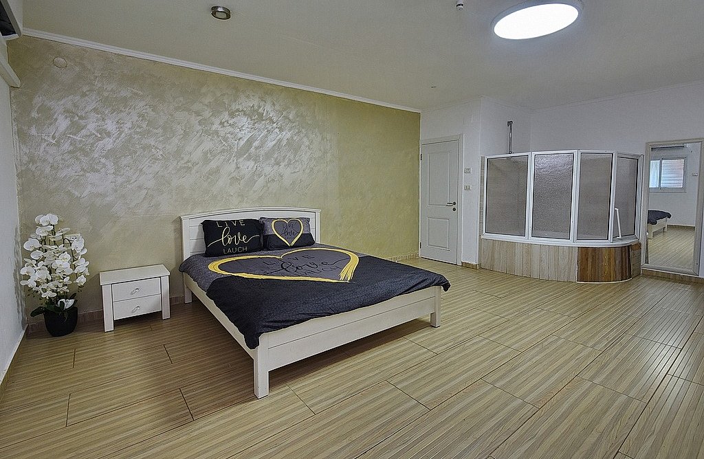 לופט גולדן VIP