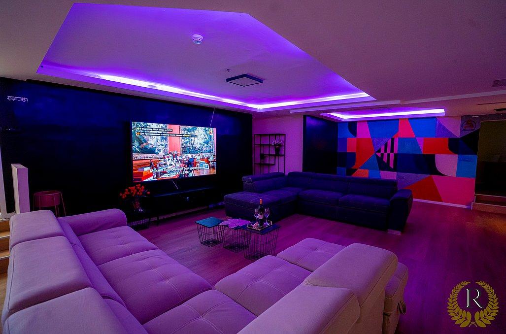 וילה סופריור - וילה לבני נוער ומסיבות