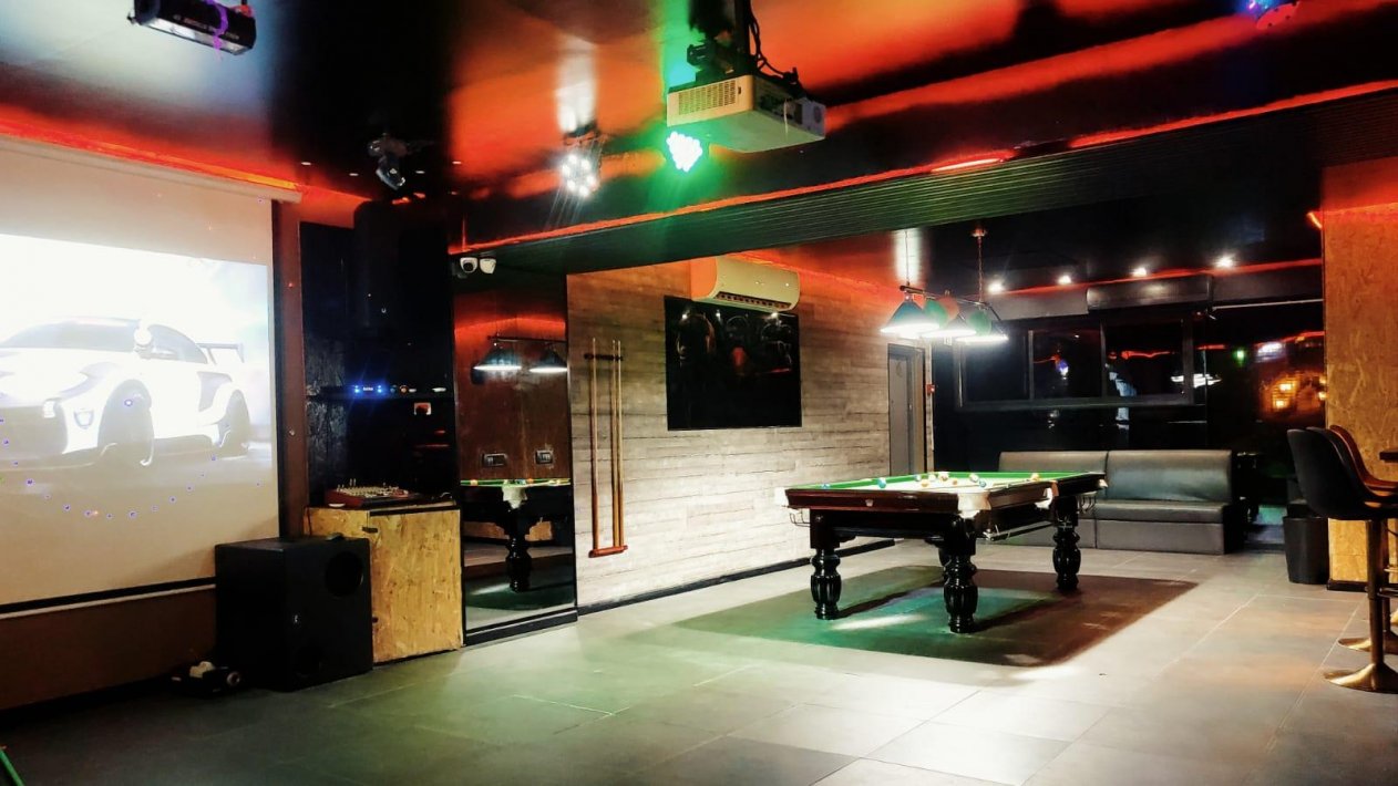 לופט פארטי האוס