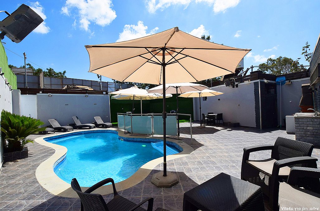 לופט פארדייס בכפר