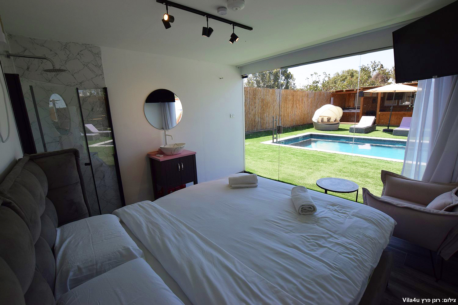 שירה בחווה איוונט