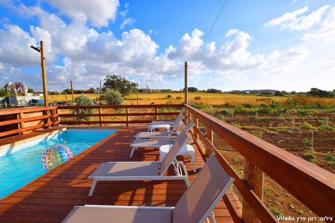 ליידיס פול בעזריקם