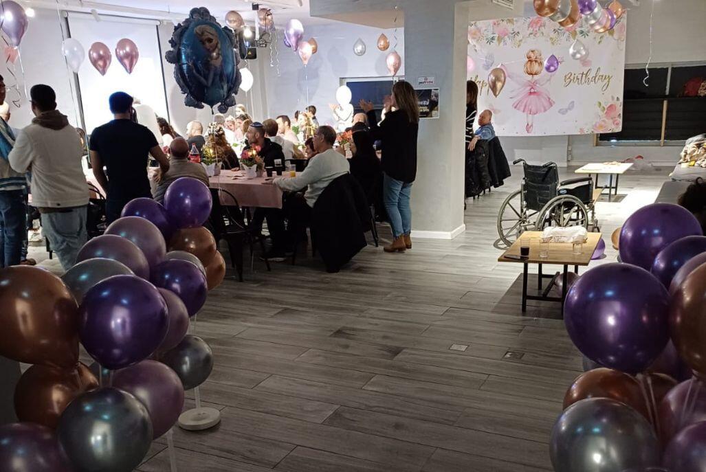 לופט ביזי - Beezy