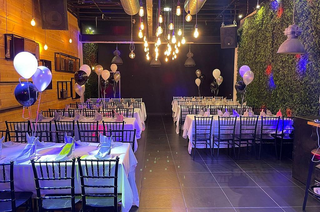 דה בוקס - The Box