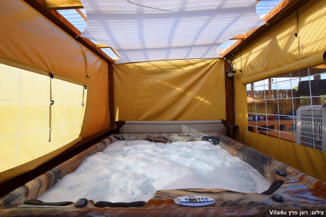 ליידיס פול בעזריקם