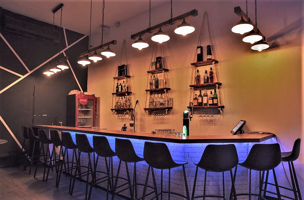 שוגה בר - לאירועים פרטיים עד 100 איש