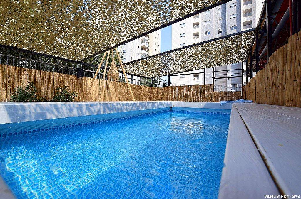 מתחם מיקונוס נתניה