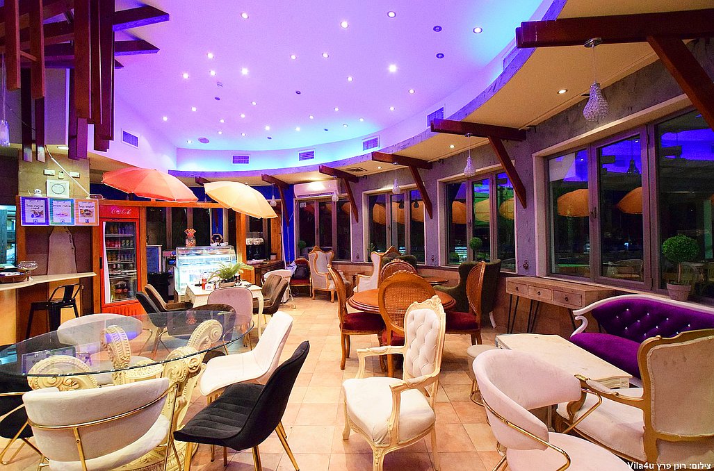 המרפסת הלבנה