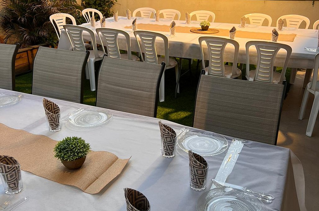 החצר בטיילת - מתחם אירועים על הים