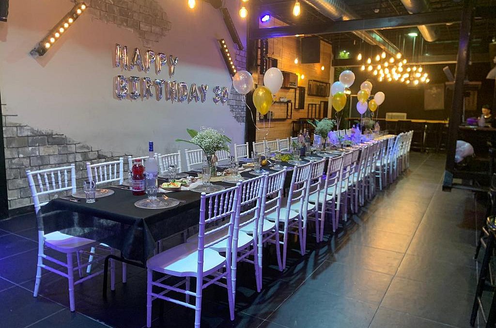 דה בוקס - The Box