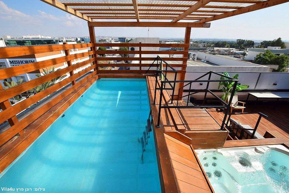 סאנרייז על גג העולם