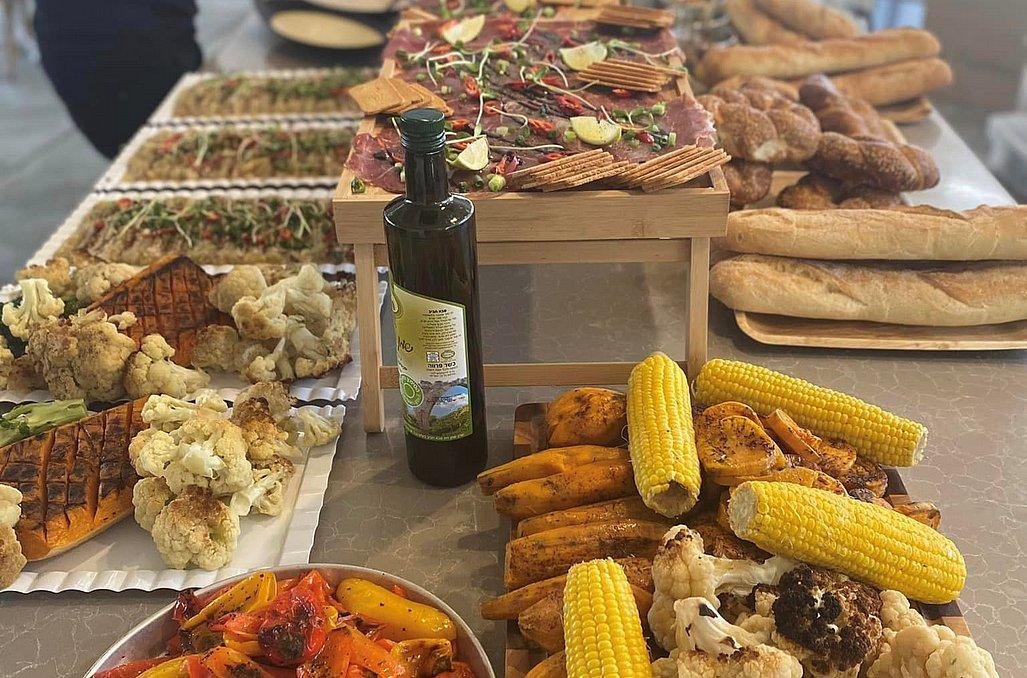 חוגגים בכפר