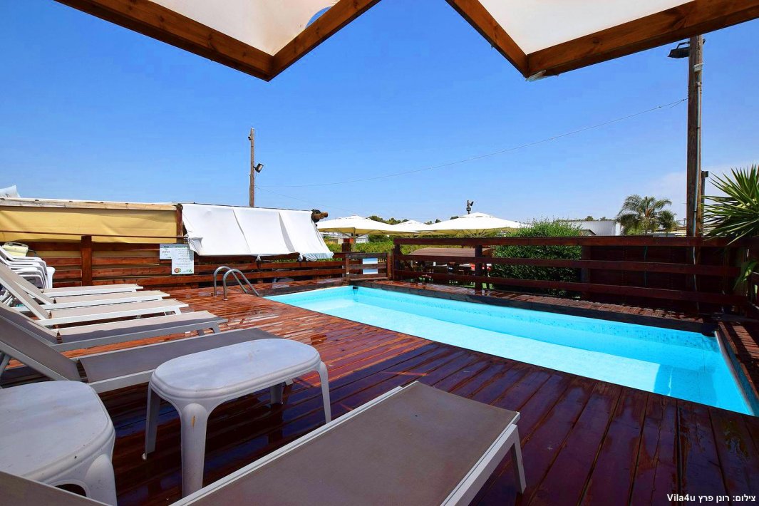 ליידיס פול בעזריקם