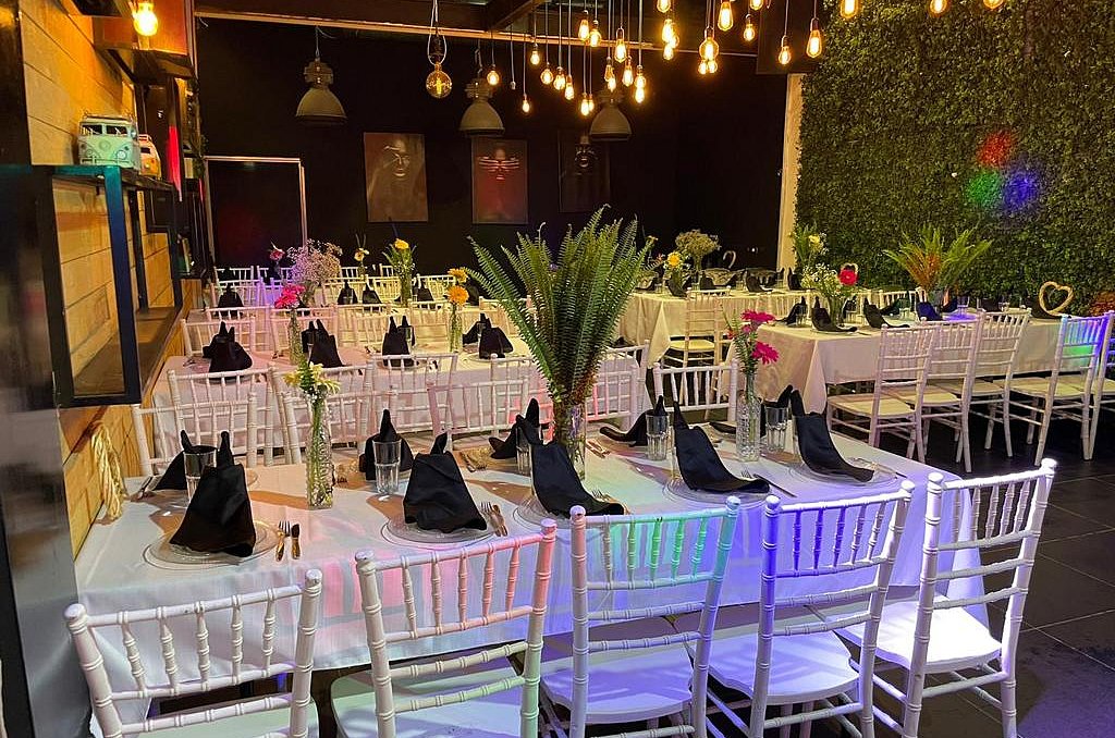 דה בוקס - The Box