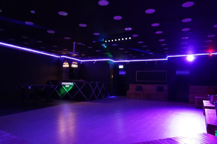 פריסטייל לופט - Freestyle Loft