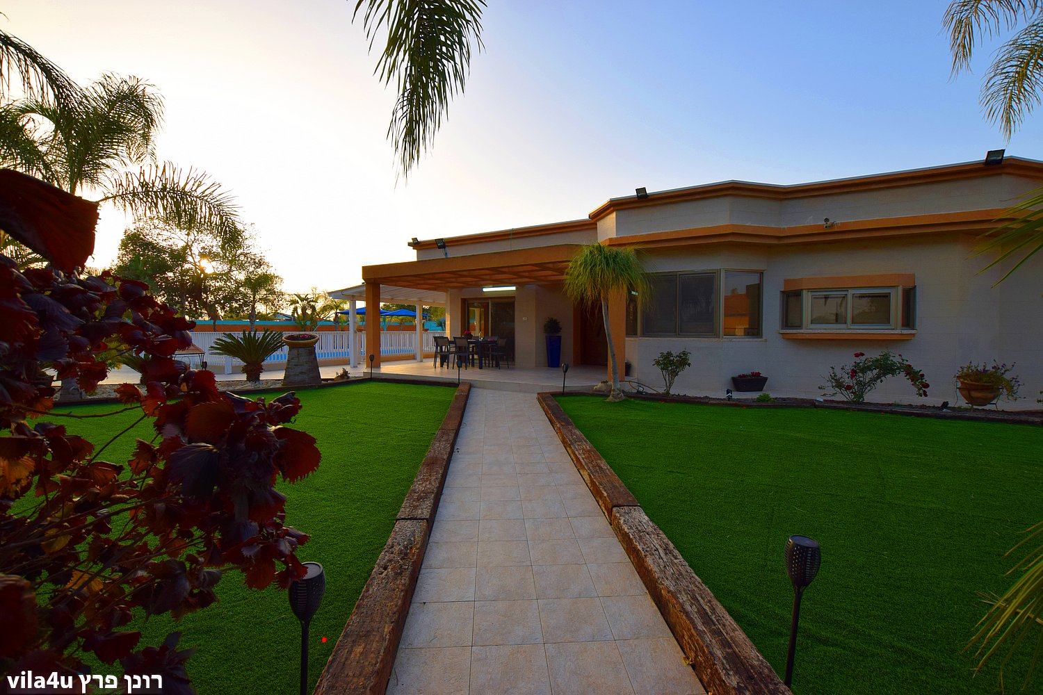 אחוזת רפאל ריזורט